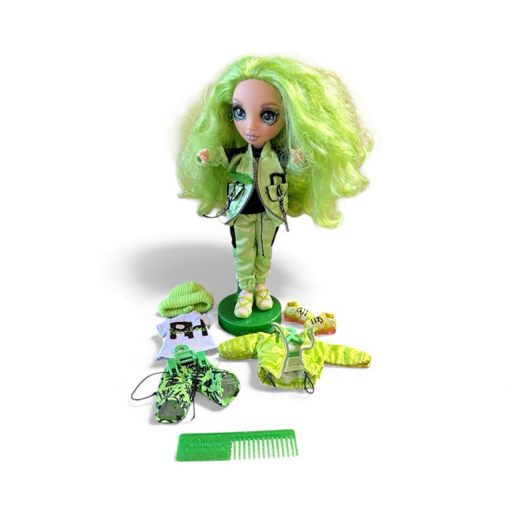 Rainbow High Winter Jade Hunter  Doll Series 1